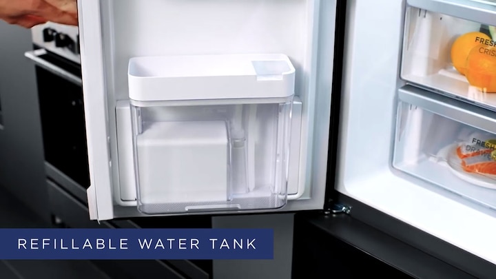 Refillable water tank
